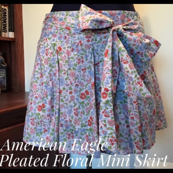 🦅American Eagle Outfitters Skirt 🦅 - Picture 2 of 2