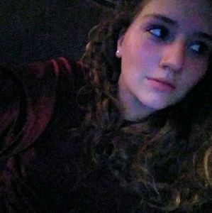 Meet your Posher, Macy