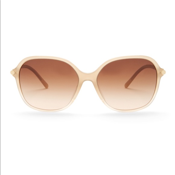Burberry Beige Oversized Sunglasses - Picture 2 of 6