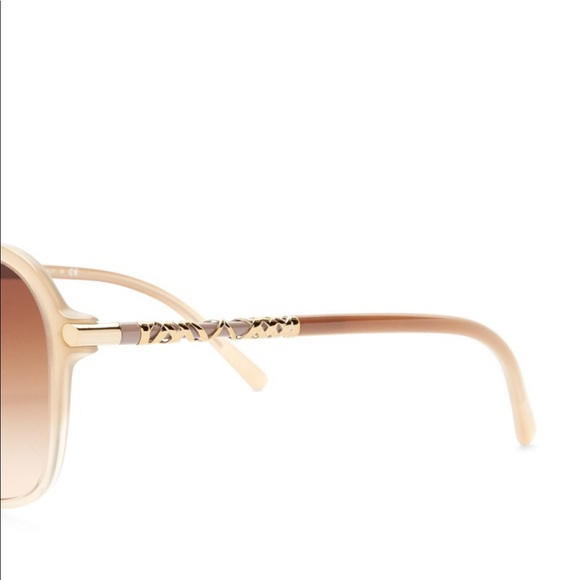 Burberry Beige Oversized Sunglasses - Picture 3 of 6