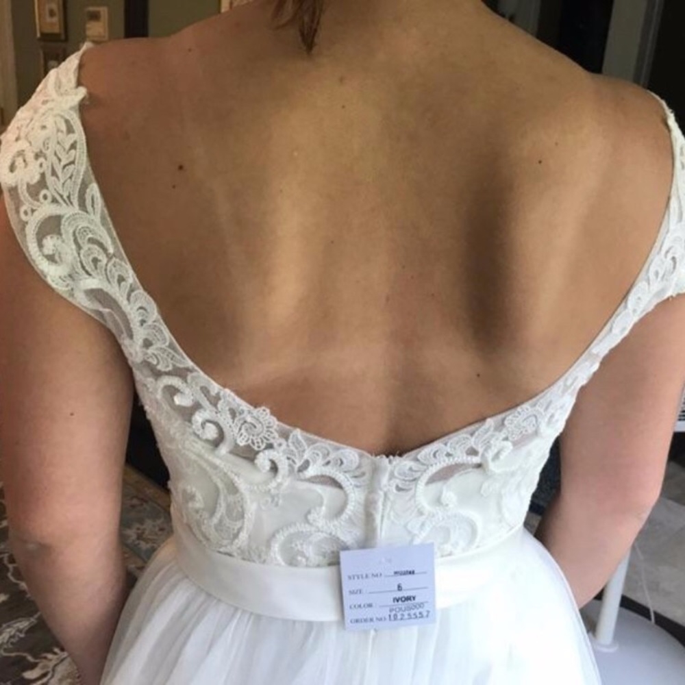 David's Bridal Wedding Dress - Picture 7 of 7