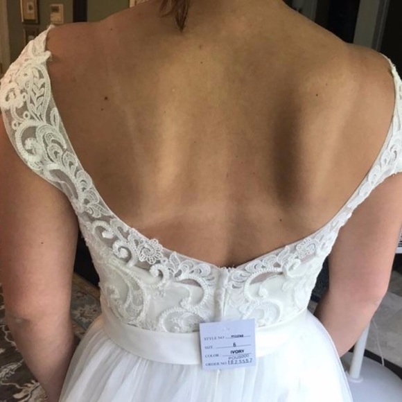 David's Bridal Wedding Dress - Picture 7 of 7