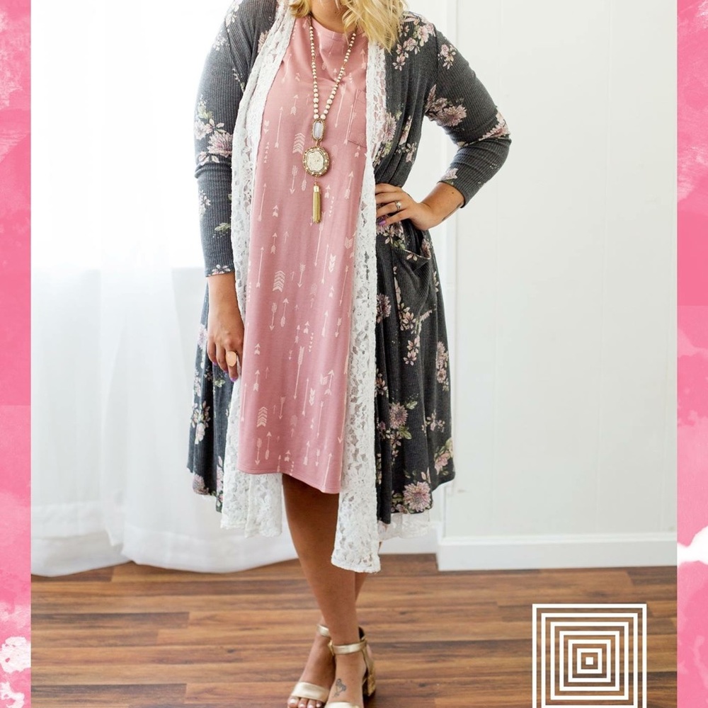 ISO this Sarah in medium