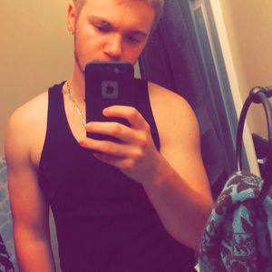 Meet your Posher, Logan