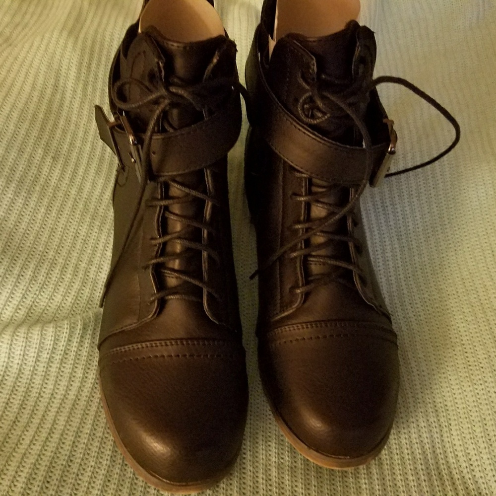 Combat Boot - image 1