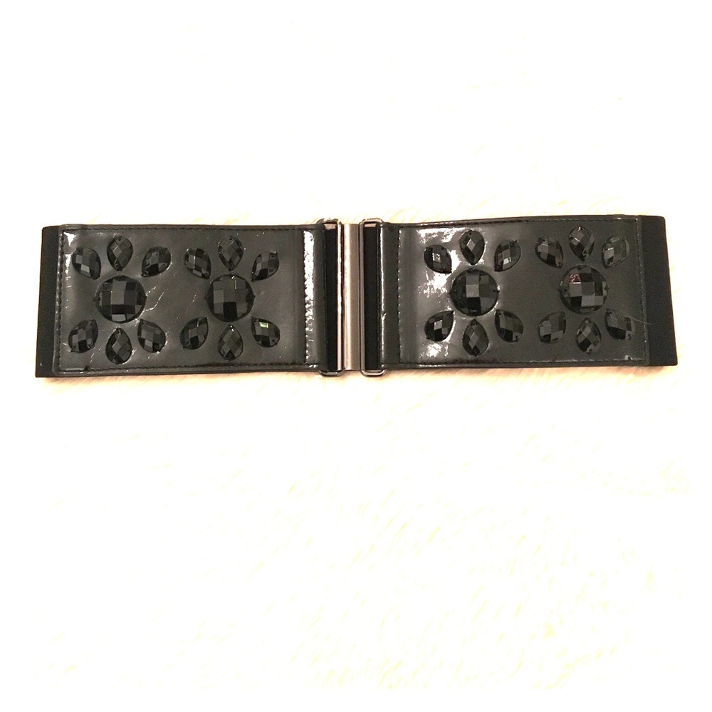 Bebe belt with Rhinestone Design