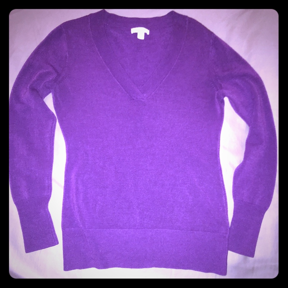 V-neck sweater