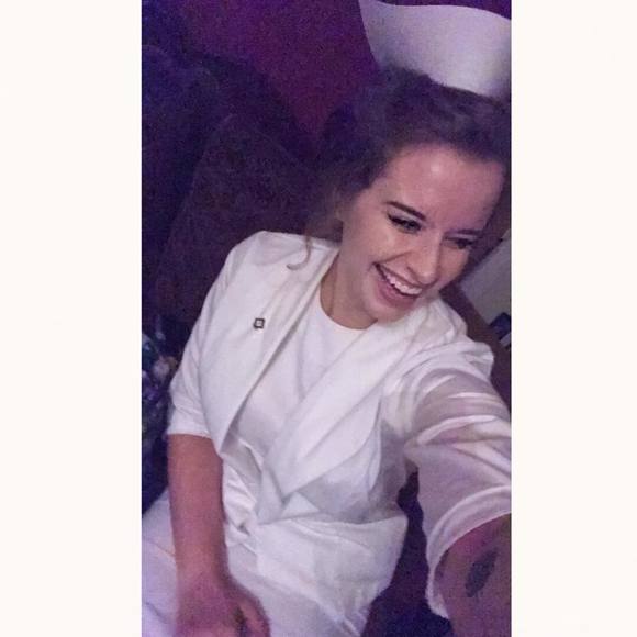 Meet your Posher, Brianne - Picture 1 of 1