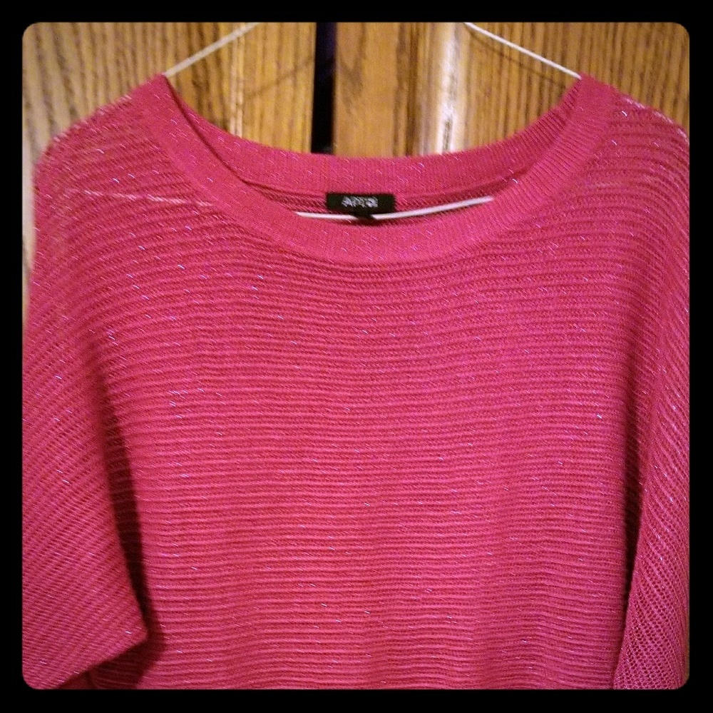 Really cute Apt.9 top