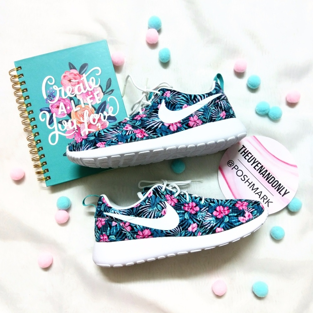 💠HOST PICK NEW Nike Roshe Print Tropical💠