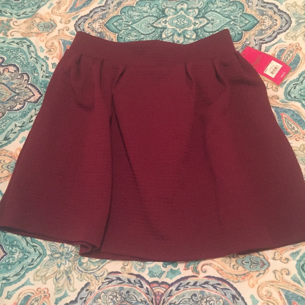 Candies Above-Knee Skirt with Pleated Pattern