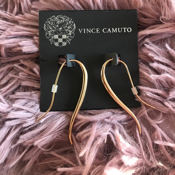 Vince Camuto Jewelry - ✨FLASH SALE✨Vince Camuto earrings