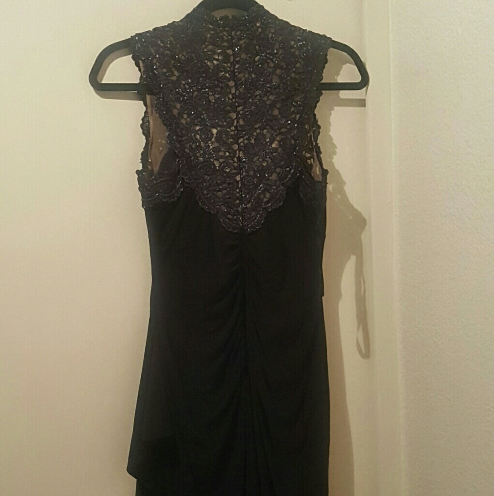 Dress - Picture 2 of 3