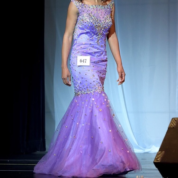 Purple prom pageant dress - Picture 3 of 3