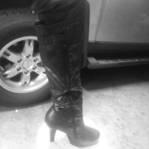 Black high heel Boots