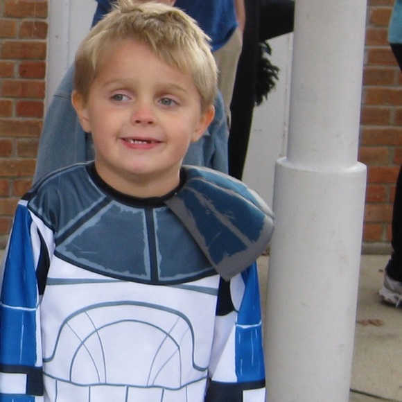 Meet your Posher, Rj - Picture 1 of 1