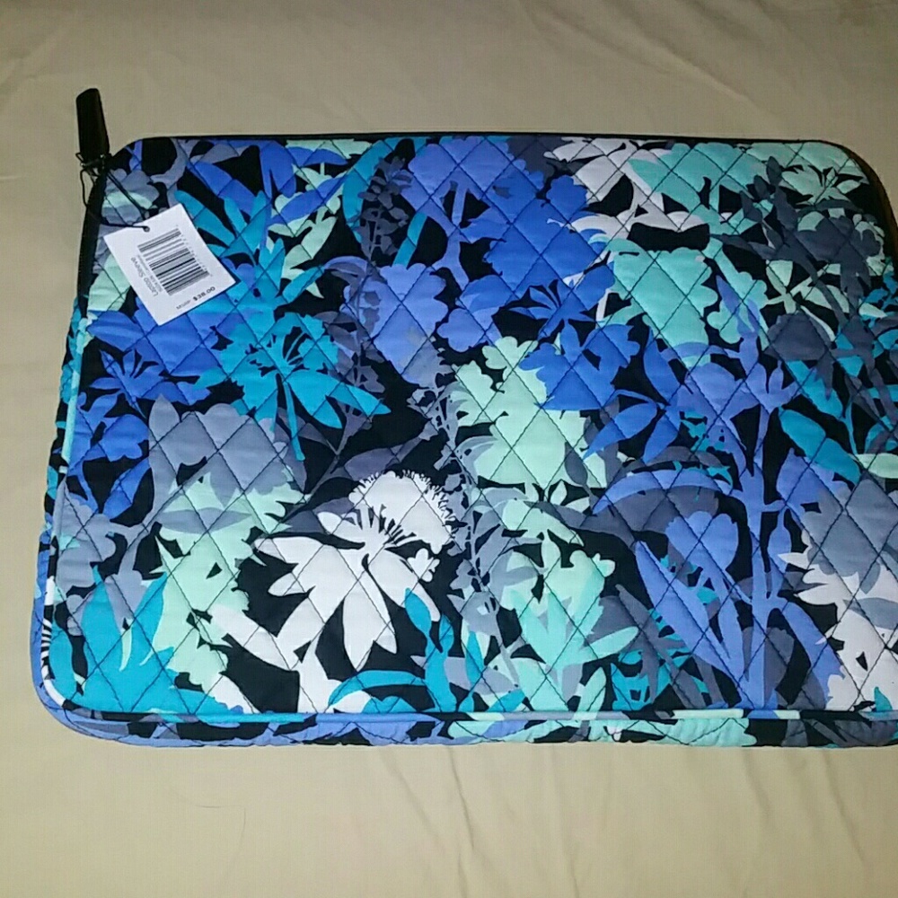 Vera Bradley laptop Sleeve Camofloral