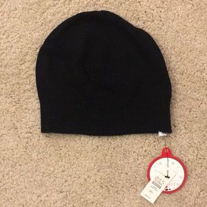 BRAND NEW - CASHMERE Black beanie