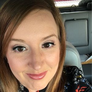 Meet your Posher, Lacy