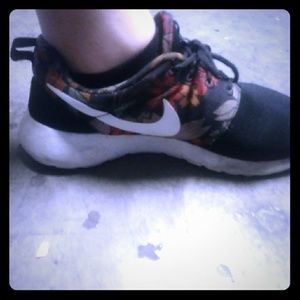 Nike tennis shoes self designed