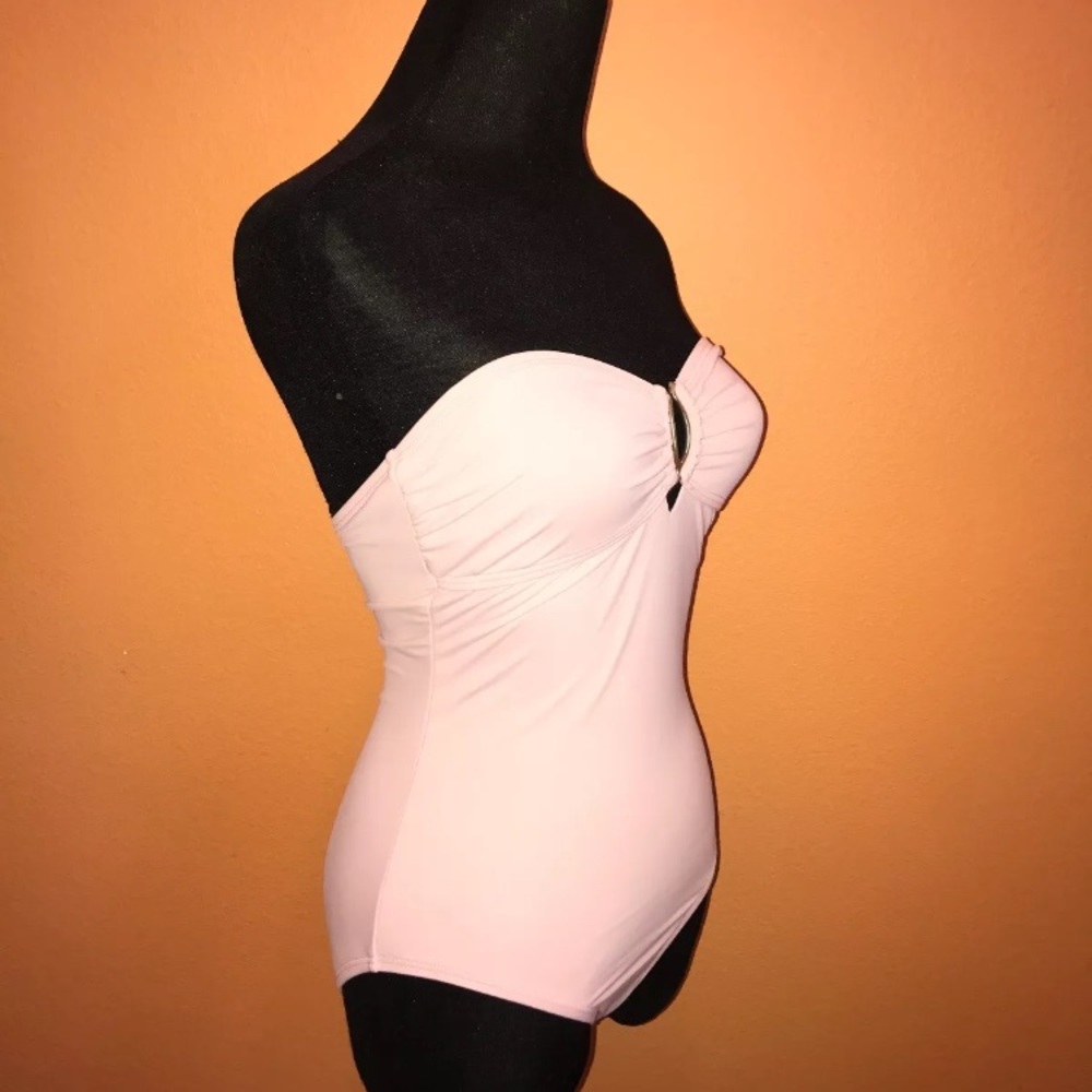 Vince Camuto One Piece Swimsuit Size 4 Pink