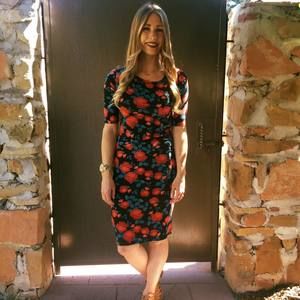 Meet your Posher, Brooke