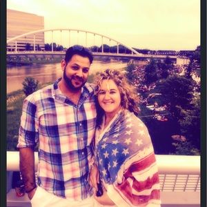 Meet your Posher, Elizabeth