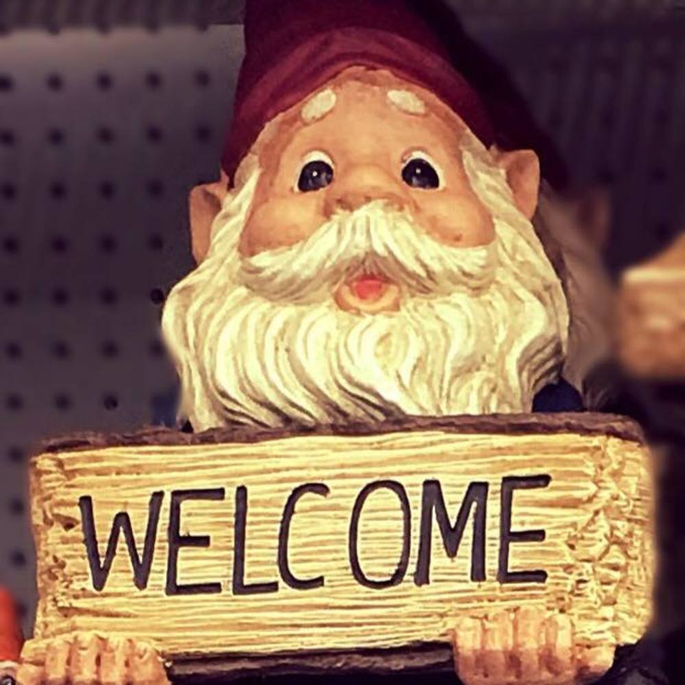 Meet your Posher, Leslie