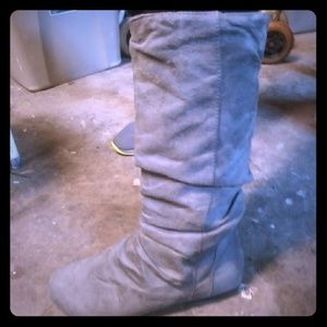 Gray suede calf boots