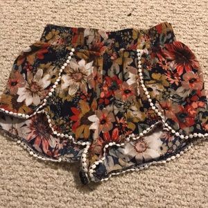 Loose floral shorts