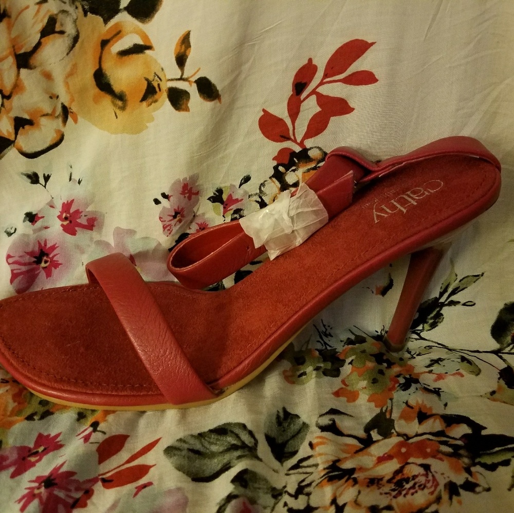 Sexy heels - Picture 3 of 4