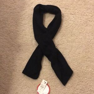 BRAND NEW - 100% cashmere Black scarf