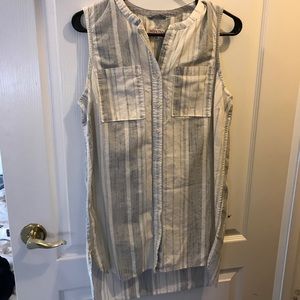 Merona stripped women's sleeveless button up