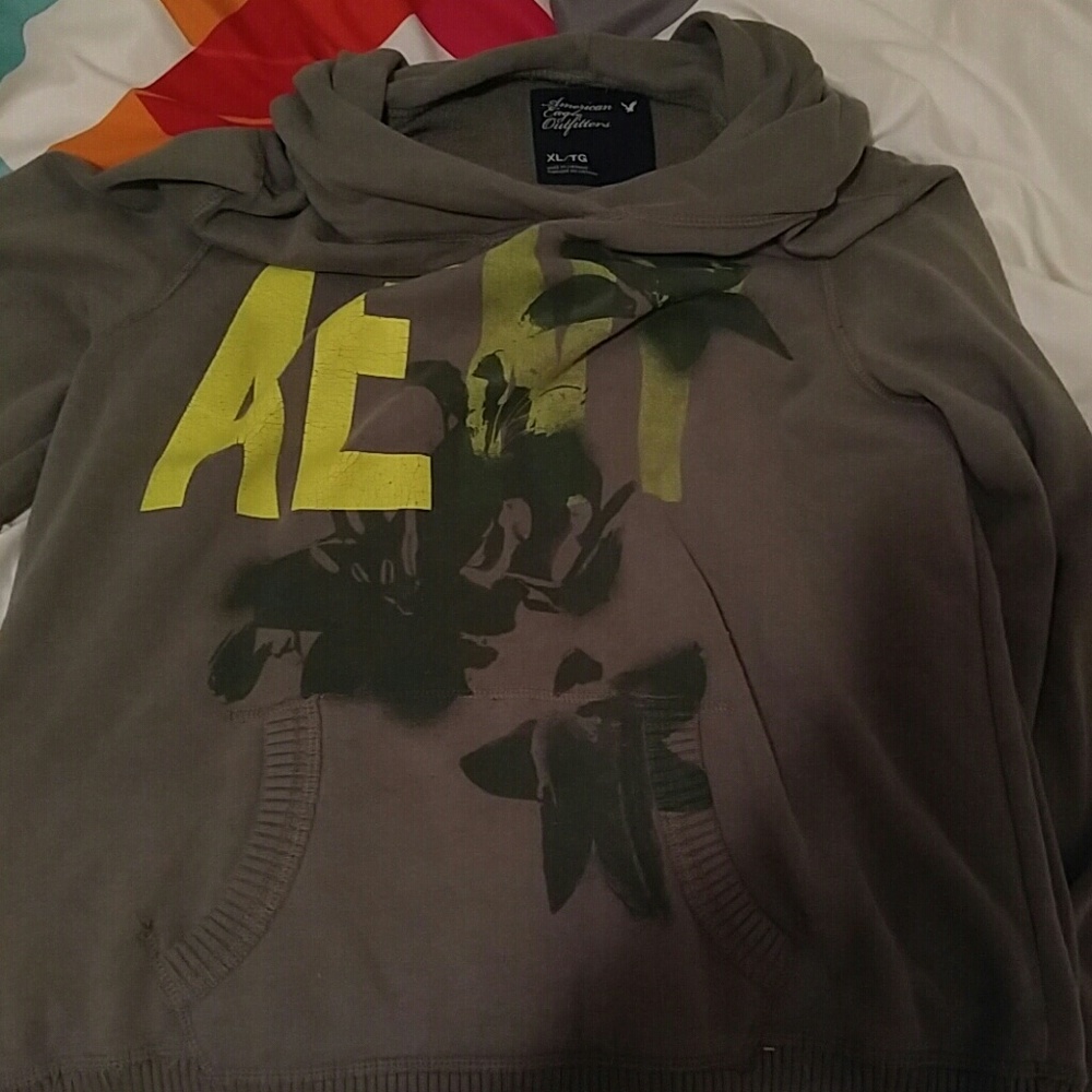 Sweatshirt
