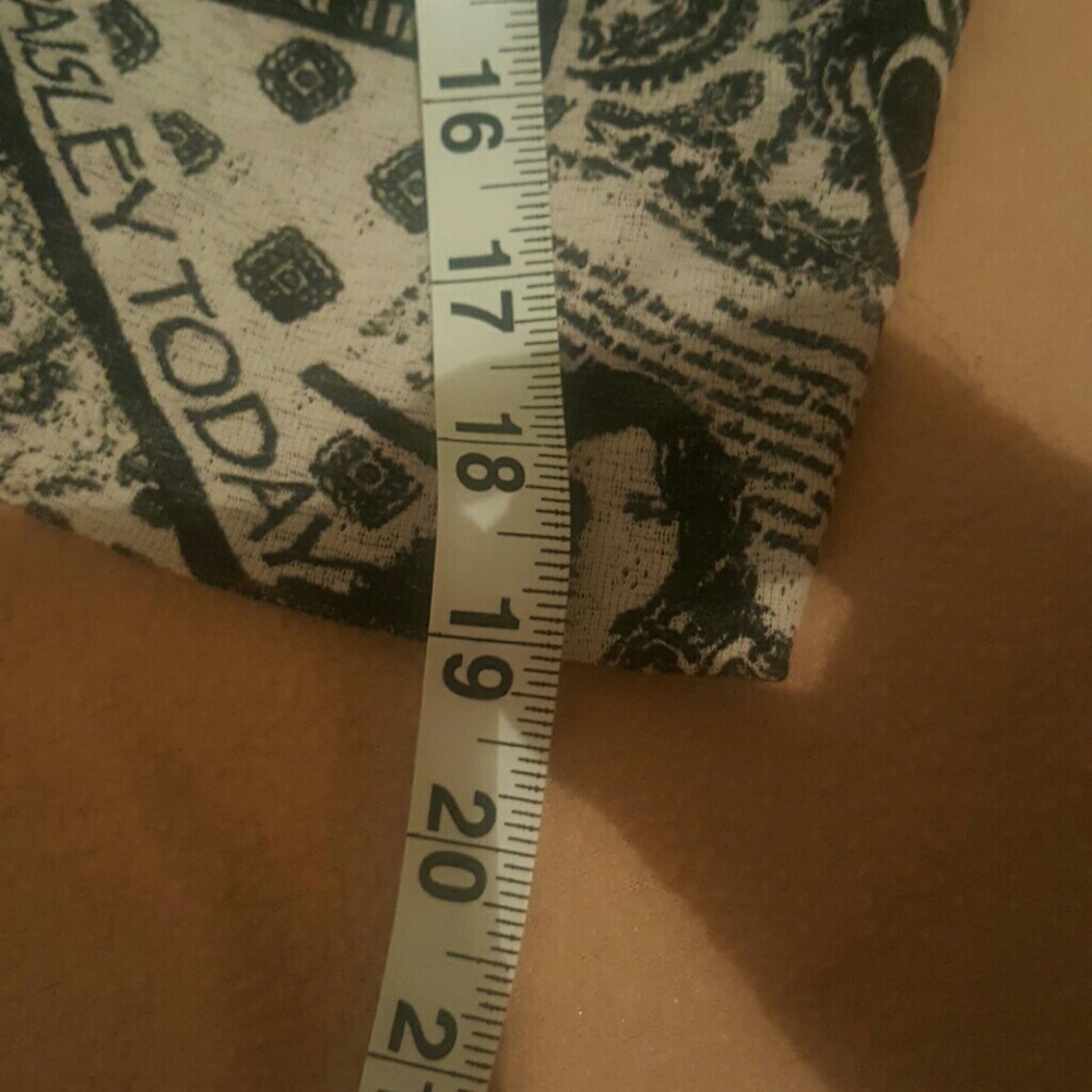 Top - Picture 2 of 6