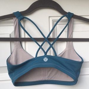 "Free To Be" Lululemon never worn- missing tags