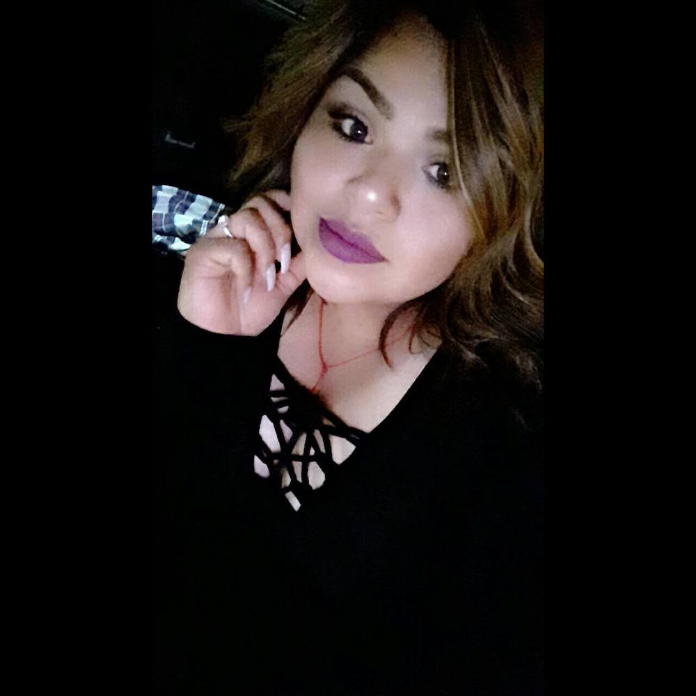 Meet your Posher, Claudia