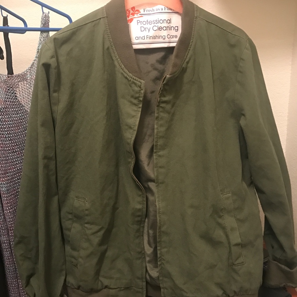 Army green Brandy melville jacket