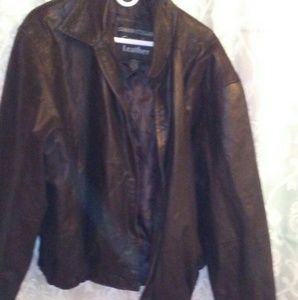 Gianni Collani black genuine leather jacket.