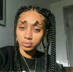 Meet your Posher, Yvette