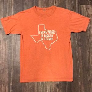 Vintage Everything's Bigger In Texas T-Shirt ⭐️ Vintage Everything's Bigger In Texas T-Shirt ⭐️