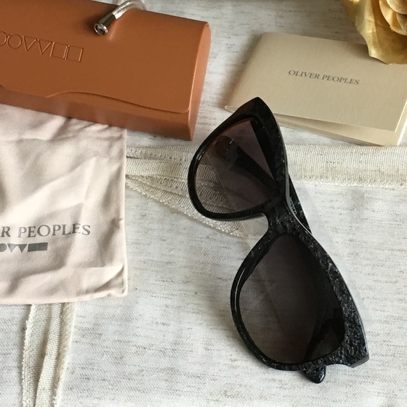 Oliver Peoples Reigh Wayfarer Frame Sunglasses - Picture 2 of 8