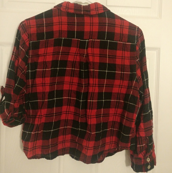 3/4 Sleeve Plaid Crop Top - Picture 2 of 3