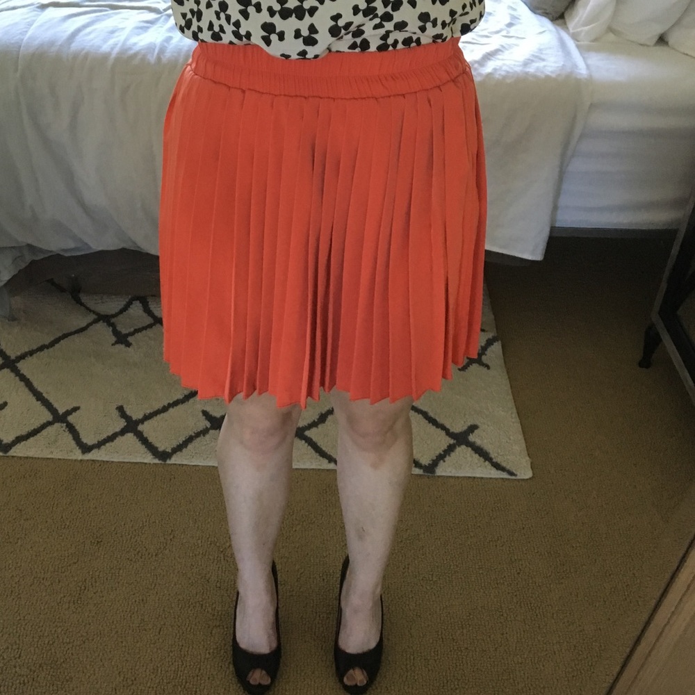 Burnt orange, pleated skirt