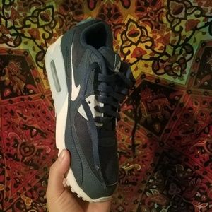 Nike Air Max 90 - Women's