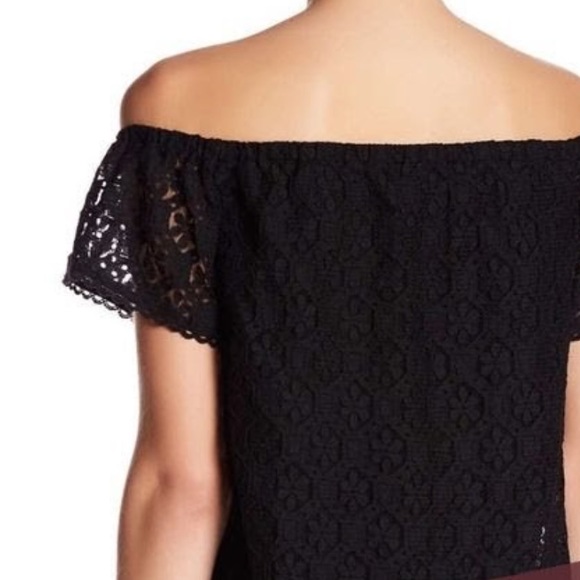 Lush off the Shoulder lace top - Picture 2 of 4