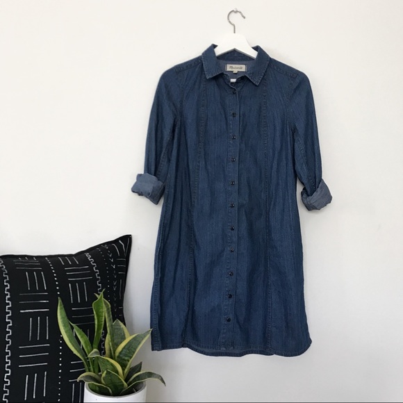 Madewell Dresses & Skirts - Madewell Button Up Denim Dress