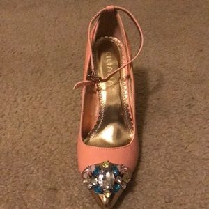 Liliana Strap Heel shoe