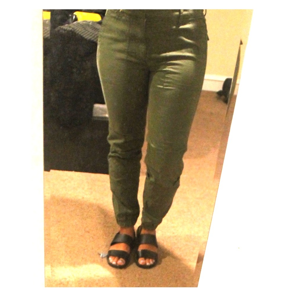 Green American eagle pants