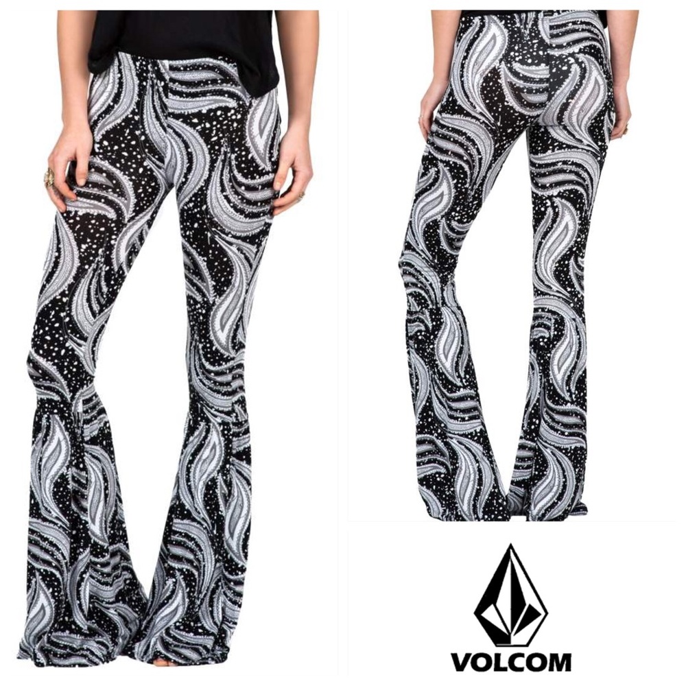 🆕Volcom 'Cold Love' Print Bell Bottom Pants - Picture 2 of 8